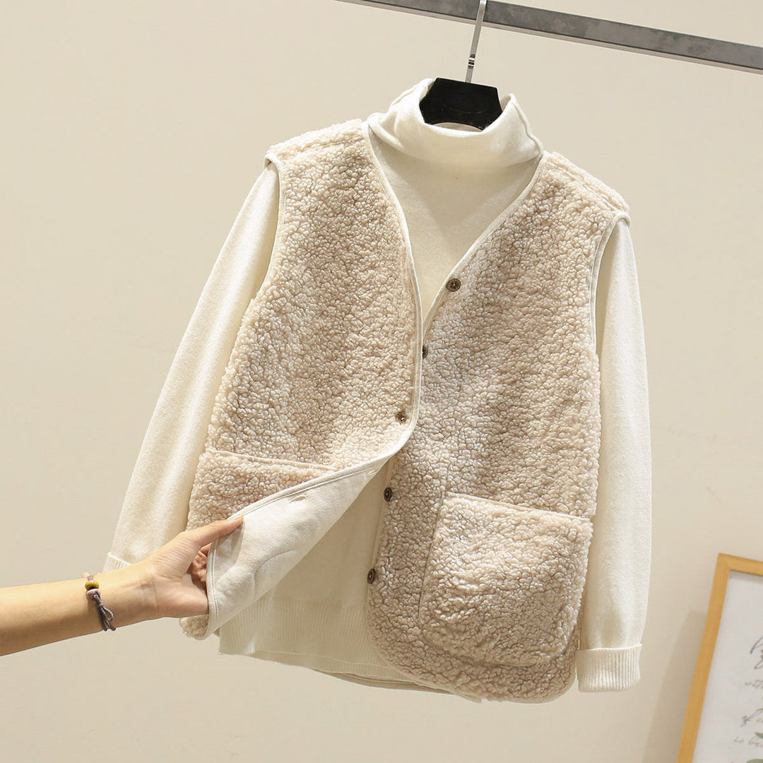 Clarisse | Classic Women’s Lambswool Vest (1)