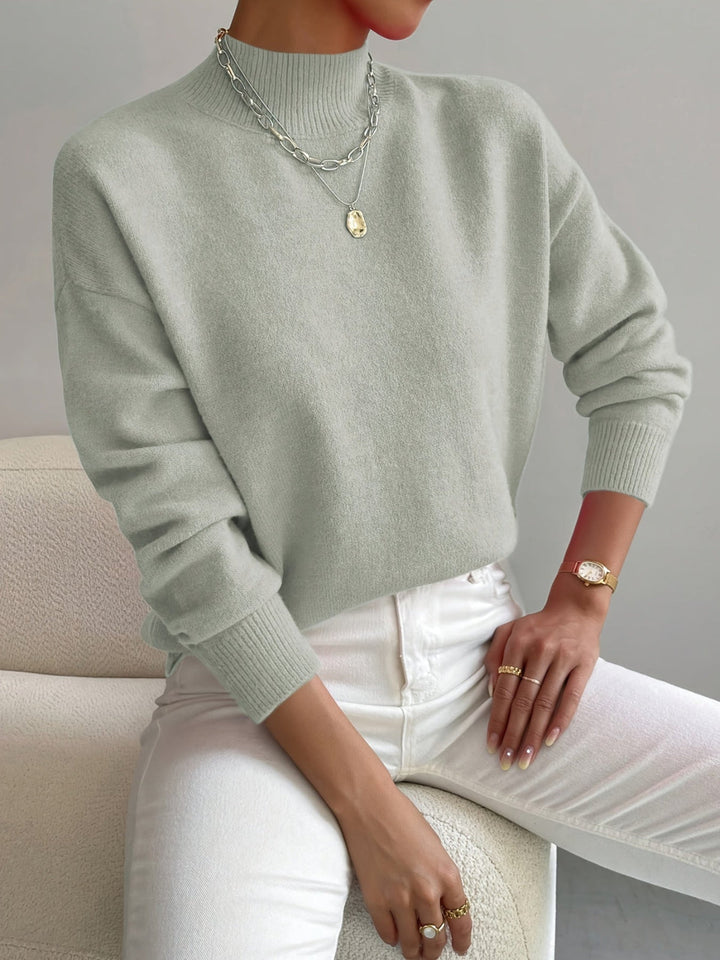 Mara | Women's Relaxed Mock-Neck Fleece Sweatshirt (1)